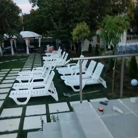 Aparthotel Hello Hissar 2*
