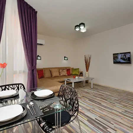 Aparthotel Hello Hissar