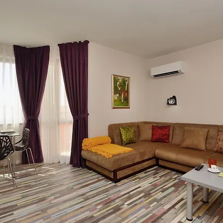 Hello Hissar מלון דירות 2*