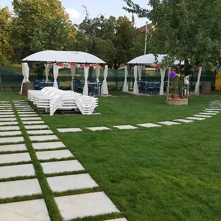 Ξενοδοχείο με διαμερίσματα Hello Hissar