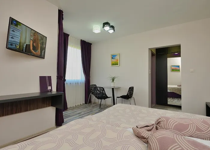 Hello Hissar Aparthotel 2*